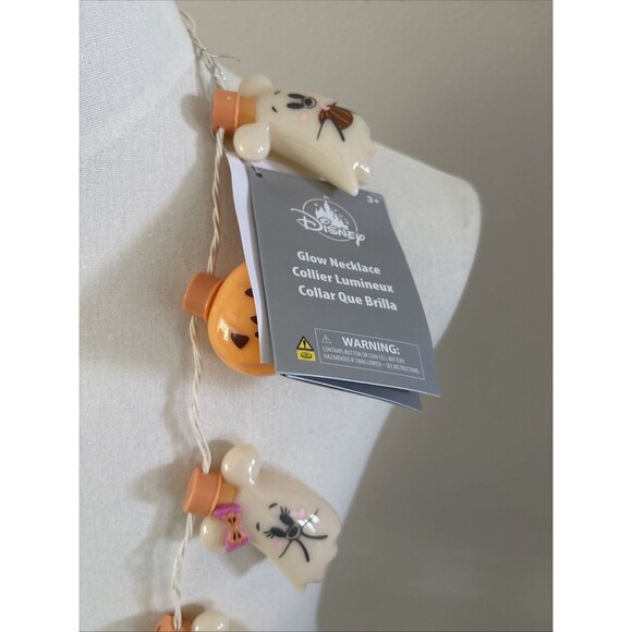 Disney Parks 2025 Halloween Mickey Minnie Ghosts Pumpkin Light up Necklace NEW - Picture 4 of 7